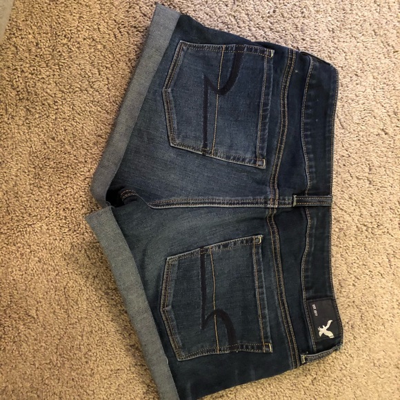 Denim shorts - Picture 3 of 3